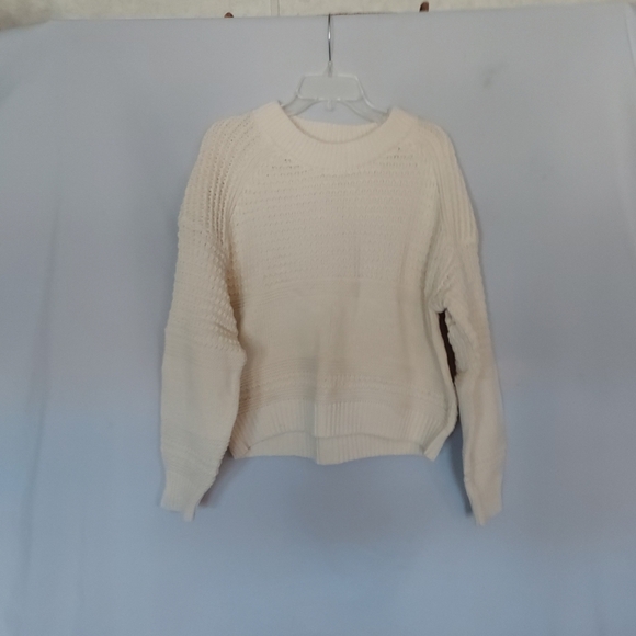 Womans Ivory Sweater - Picture 1 of 5